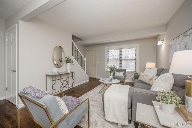 2325 Charlemagne Drive, Maryland Heights, MO 63043