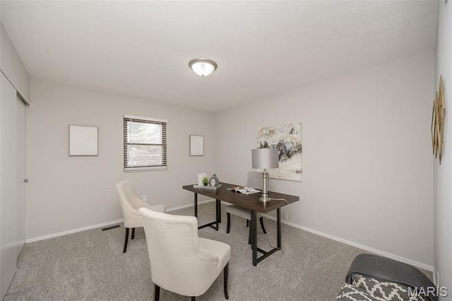 2325 Charlemagne Drive, Maryland Heights, MO 63043