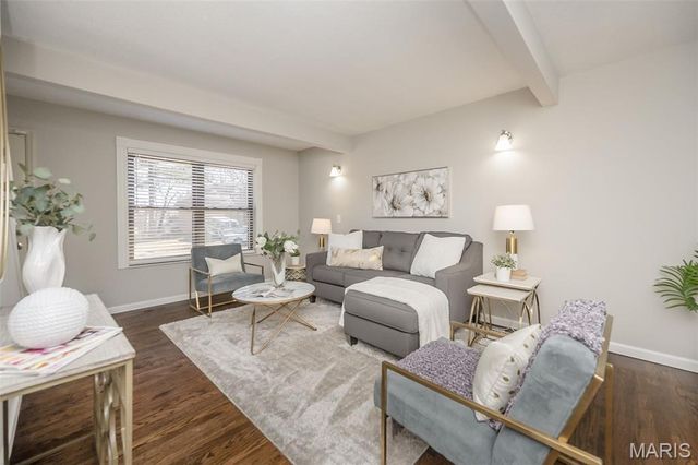 2325 Charlemagne Drive, Maryland Heights, MO 63043