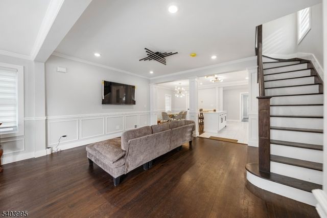 207 Post Ave, Lyndhurst Twp., NJ 07071