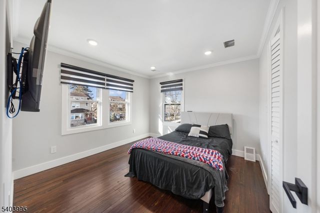 207 Post Ave, Lyndhurst Twp., NJ 07071