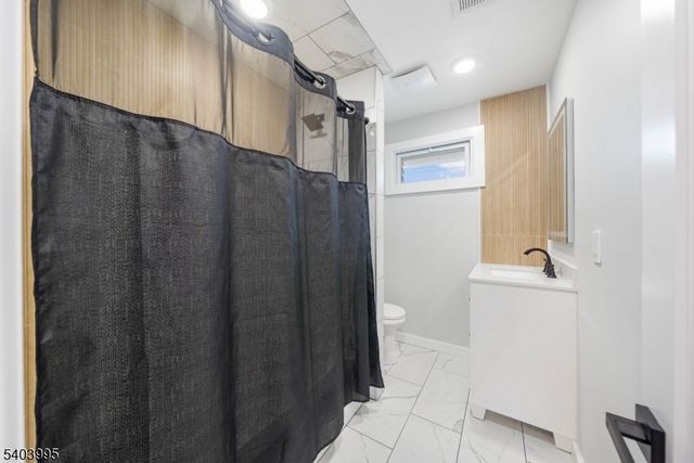 207 Post Ave, Lyndhurst Twp., NJ 07071