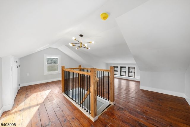 207 Post Ave, Lyndhurst Twp., NJ 07071