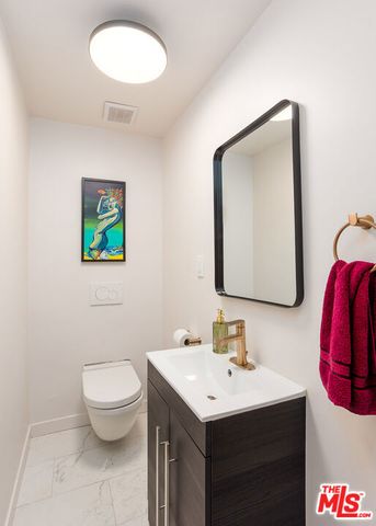 11322 Bessemer Street, North Hollywood (los Angeles), CA 91606