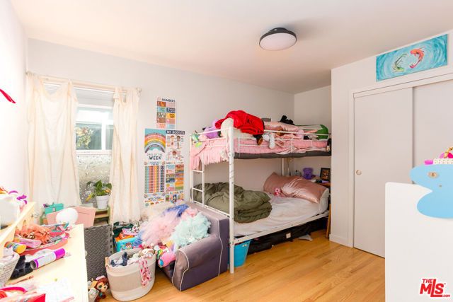 11322 Bessemer Street, North Hollywood (los Angeles), CA 91606