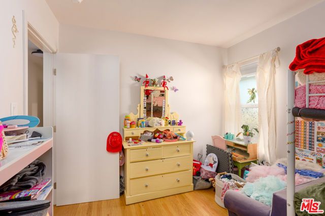 11322 Bessemer Street, North Hollywood (los Angeles), CA 91606