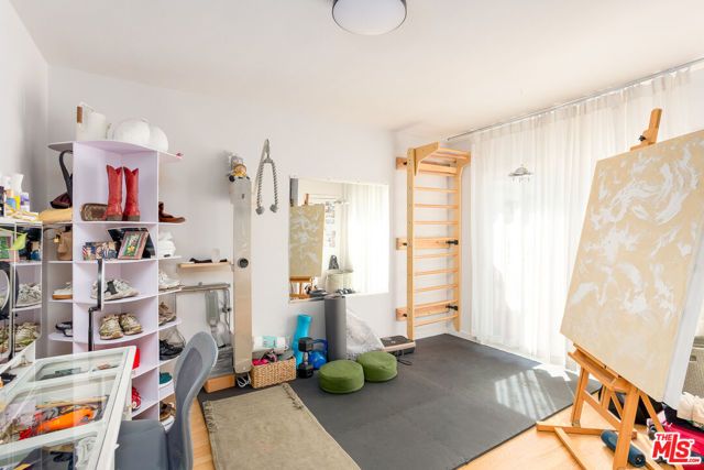 11322 Bessemer Street, North Hollywood (los Angeles), CA 91606