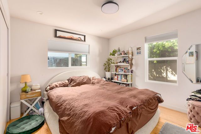 11322 Bessemer Street, North Hollywood (los Angeles), CA 91606