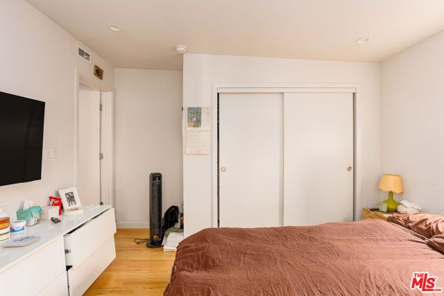 11322 Bessemer Street, North Hollywood (los Angeles), CA 91606