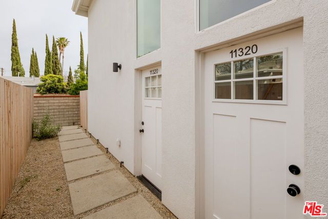 11322 Bessemer Street, North Hollywood (los Angeles), CA 91606