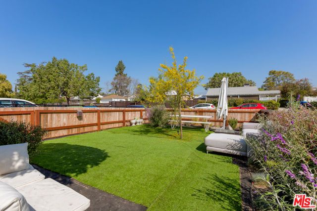 11322 Bessemer Street, North Hollywood (los Angeles), CA 91606