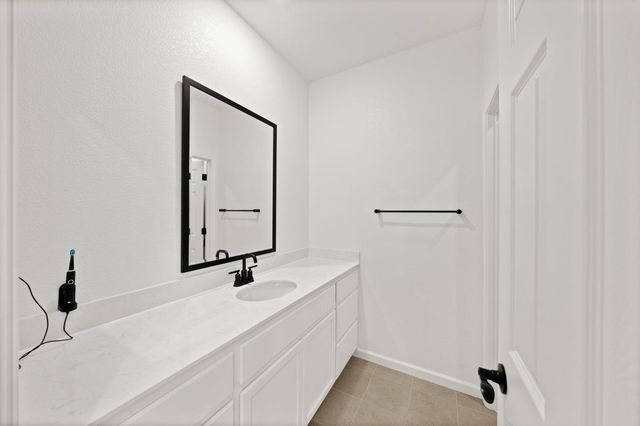 2746 Coronado Ln, Lincoln, CA 95648