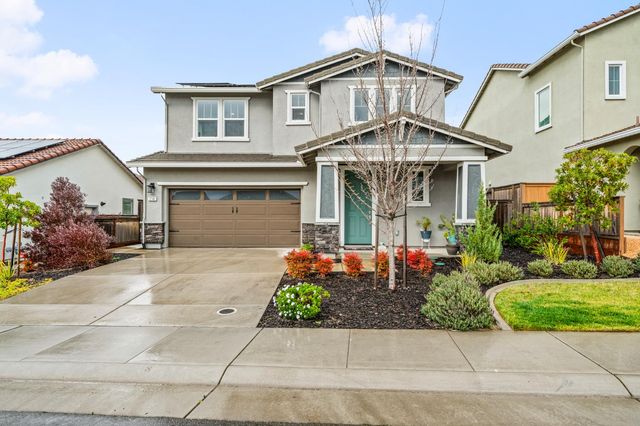 2746 Coronado Ln, Lincoln, CA 95648