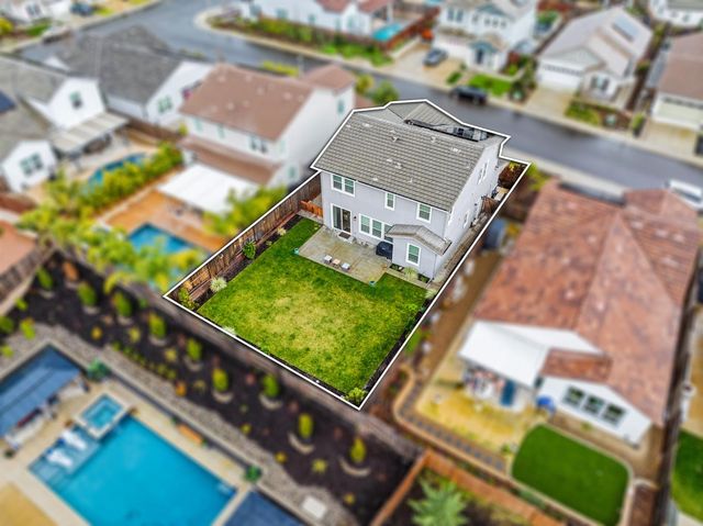 2746 Coronado Ln, Lincoln, CA 95648