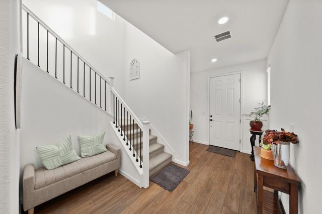 2746 Coronado Ln, Lincoln, CA 95648