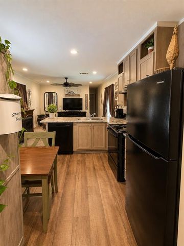 3112 E Oakleaf Drive, Edmond, OK 73034