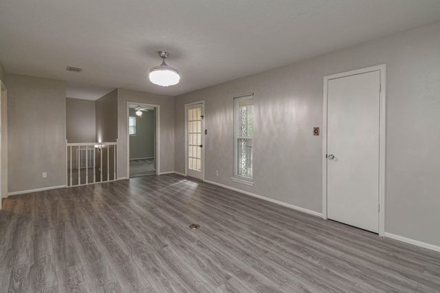 12610 Ivyforest Drive, Cypress, TX 77429