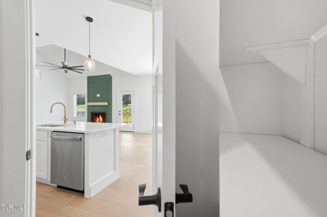 115 Station Way, Johnson City, TN 37615