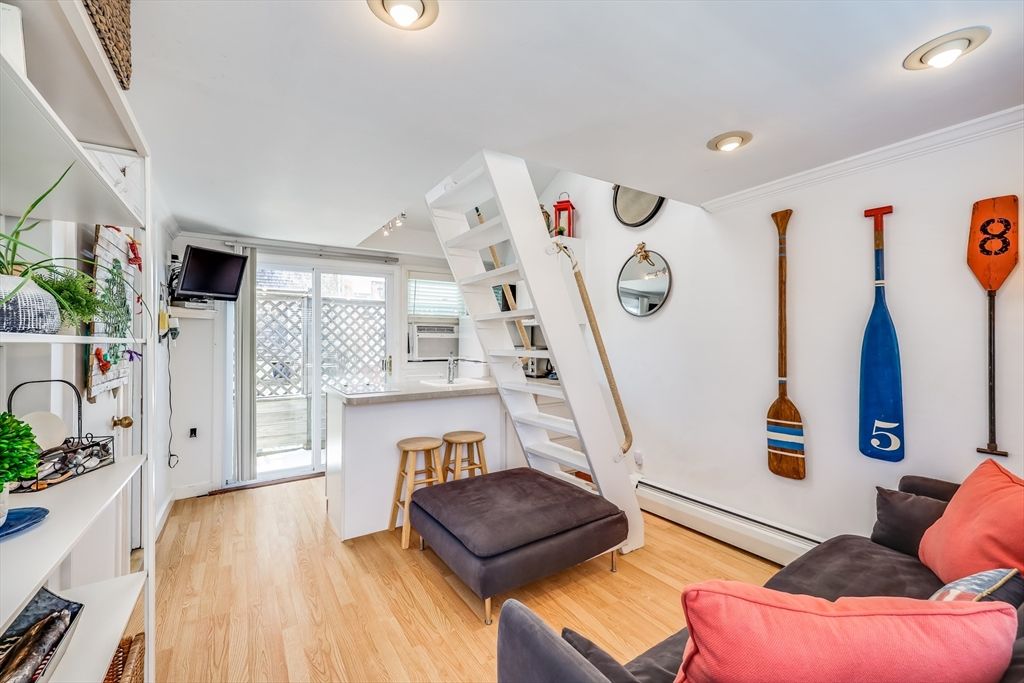 953 Commercial Street Unit 14, Provincetown, MA 02657