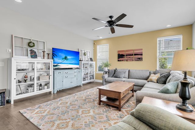 405 Ambergate Lane, Moncks Corner, SC 29461