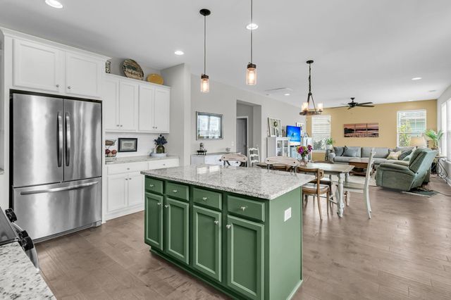 405 Ambergate Lane, Moncks Corner, SC 29461