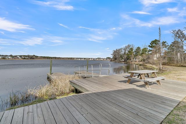 405 Ambergate Lane, Moncks Corner, SC 29461