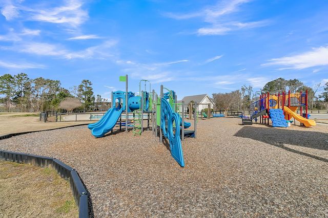 405 Ambergate Lane, Moncks Corner, SC 29461