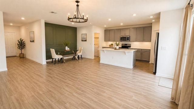 827 OFANTO WAY, Haines City, FL 33844