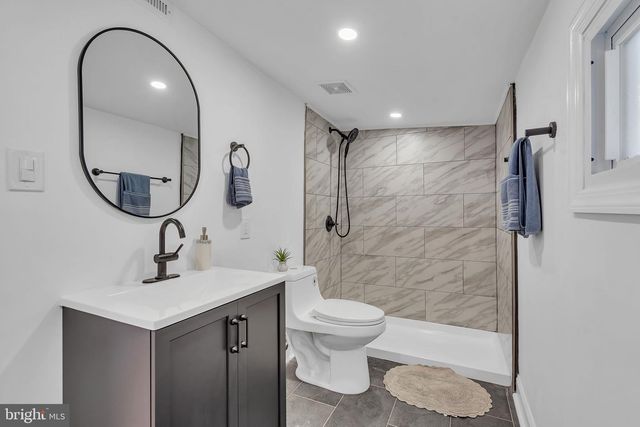 211 YORK ST, Burlington, NJ 08016