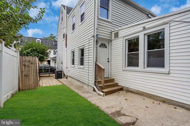 211 YORK ST, Burlington, NJ 08016