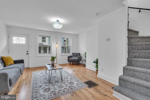 211 YORK ST, Burlington, NJ 08016