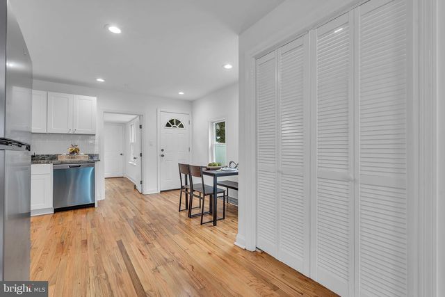 211 YORK ST, Burlington, NJ 08016