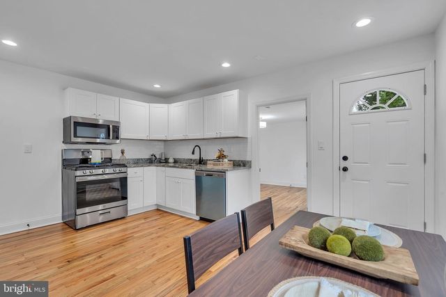 211 YORK ST, Burlington, NJ 08016