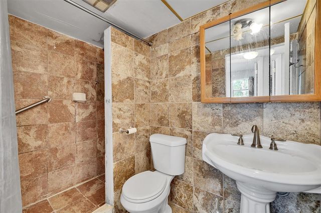 2901 Sunrise Lakes Drive 101, Sunrise, FL 33322
