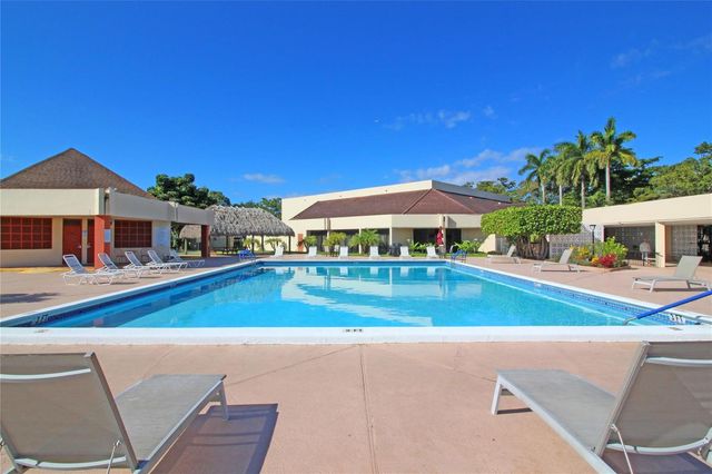 2901 Sunrise Lakes Drive 101, Sunrise, FL 33322