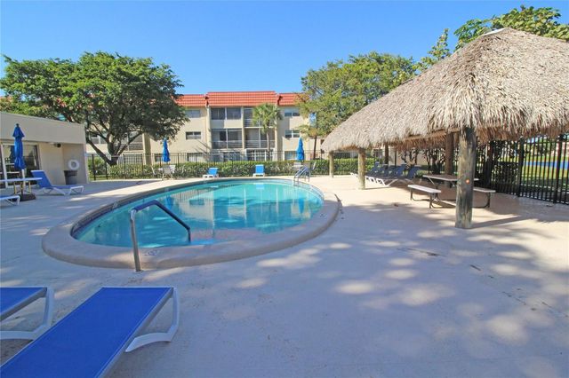 2901 Sunrise Lakes Drive 101, Sunrise, FL 33322
