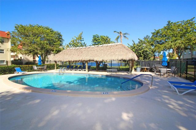 2901 Sunrise Lakes Drive 101, Sunrise, FL 33322