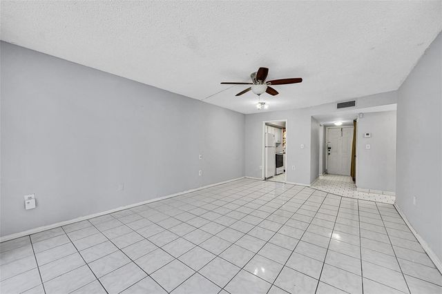 2901 Sunrise Lakes Drive 101, Sunrise, FL 33322