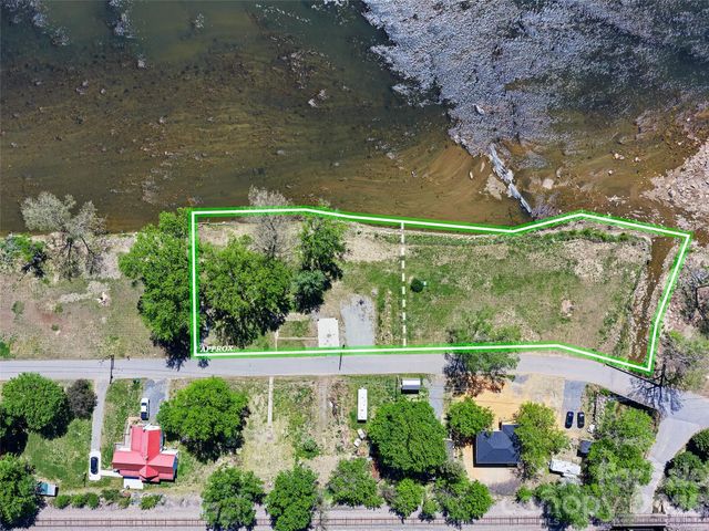150 Rollins Road 1 & 2, Marshall, NC 28753