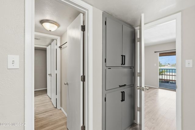 1600 N Wilmot Rd Unit 202, Tucson, AZ 85712