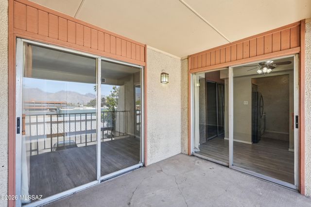 1600 N Wilmot Rd Unit 202, Tucson, AZ 85712