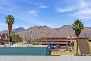 1600 N Wilmot Rd Unit 202, Tucson, AZ 85712