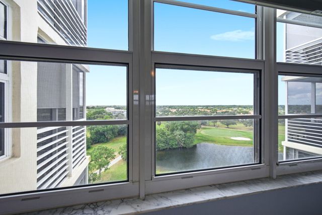 3507 Oaks Way 911, Pompano Beach, FL 33069