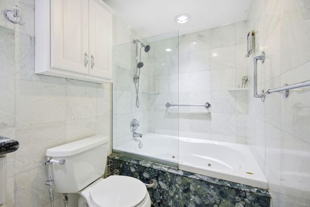 3507 Oaks Way 911, Pompano Beach, FL 33069