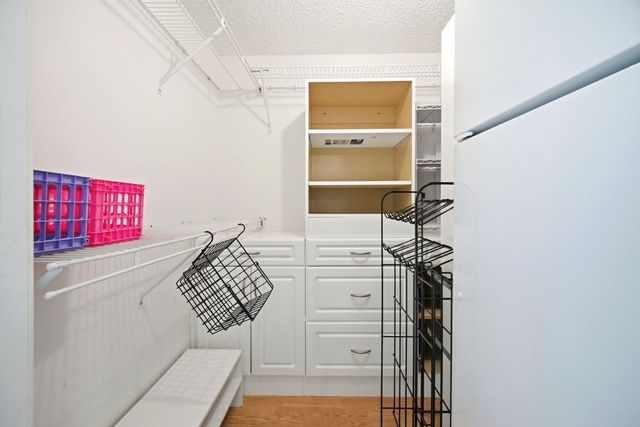 3507 Oaks Way 911, Pompano Beach, FL 33069