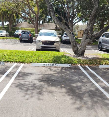 3507 Oaks Way 911, Pompano Beach, FL 33069