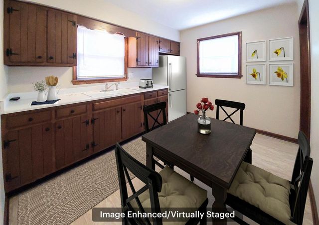 8525 W Lisbon AVENUE, Milwaukee, WI 53222