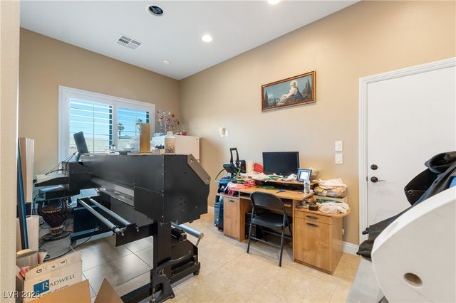 372 Beesley Drive, Las Vegas, NV 89110