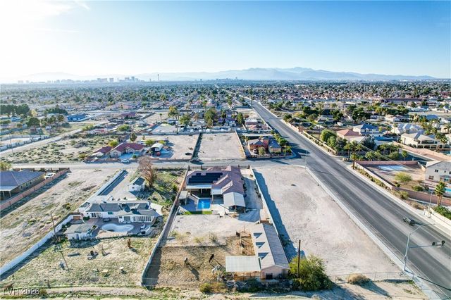 372 Beesley Drive, Las Vegas, NV 89110