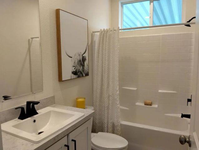 718 Sycamore 170, Vista, CA 92081